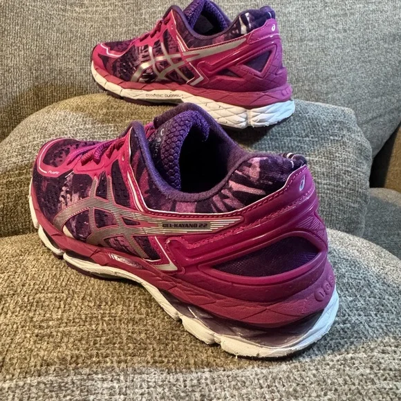 ASICS Women's GEL-Kayano 22 Size 8.5 - Picture 10 of 11